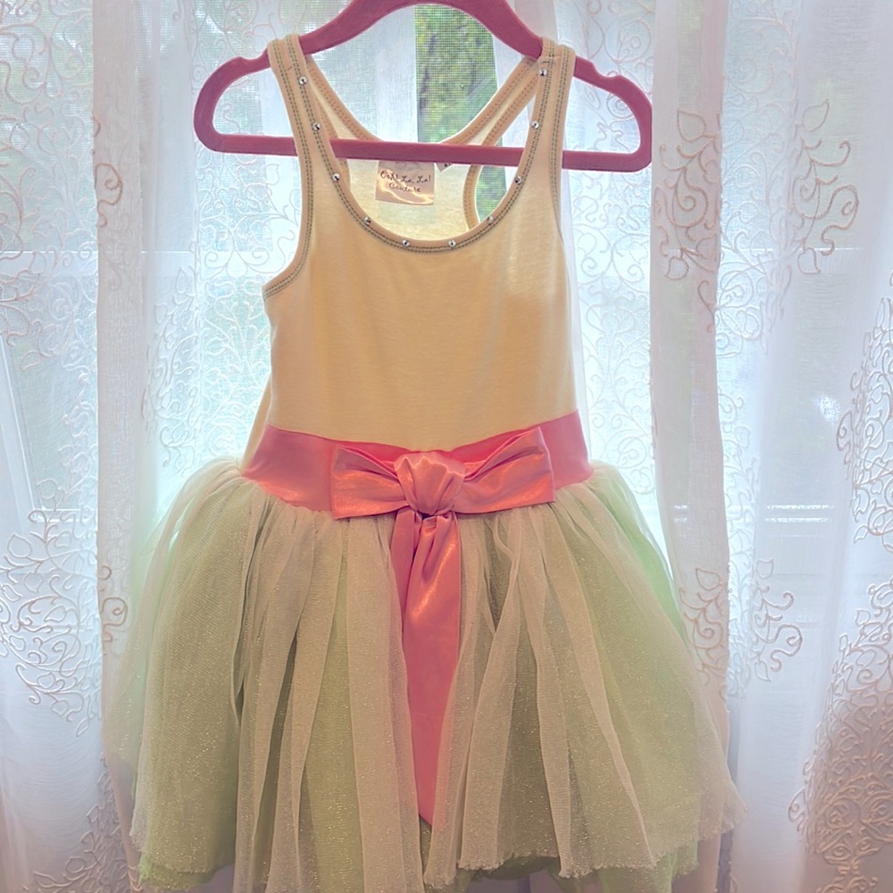 Ooh LaLa! Couture dress size 4T
